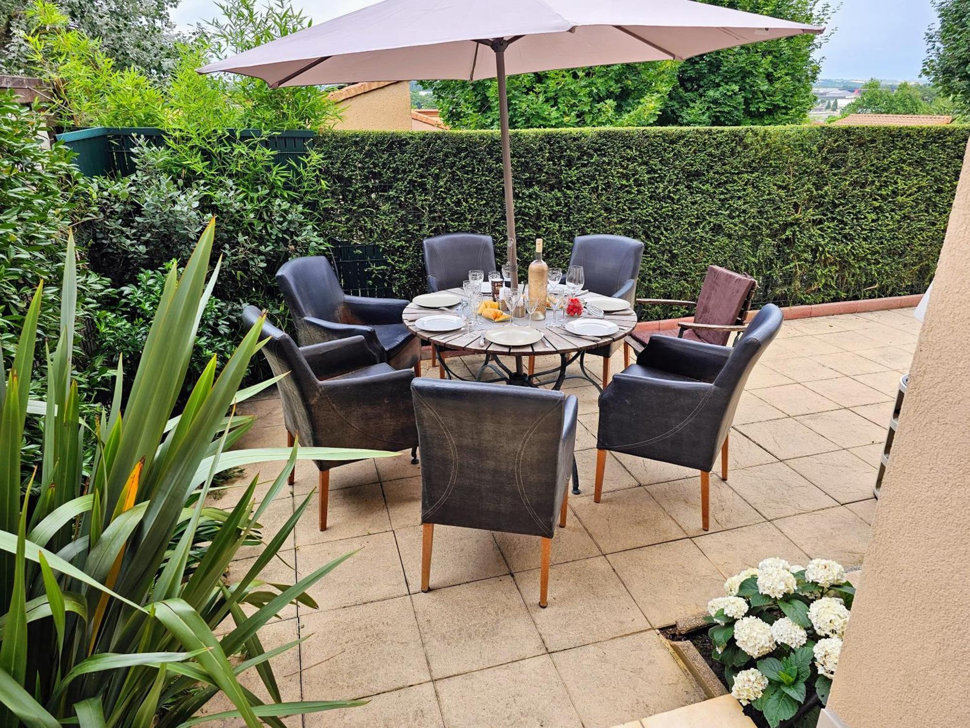 Terrasse De Malissol * Vienne (Isere)